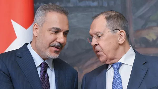 Совместная пресс-конференция глав МИД РФ и Турции Сергея Лаврова и Хакана Фидана по итогам встречи (27 мая 2025). Москвa - Sputnik Армения