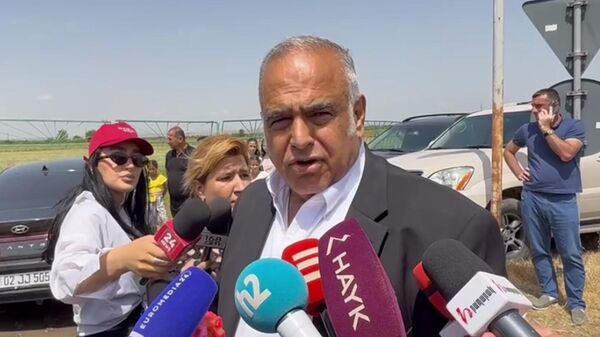 ՀՀ առաջին արտգործնախարար, «Ժառանգություն» կուսակցության հիմնադիր Րաֆֆի Հովհաննիսյանը - Sputnik Արմենիա