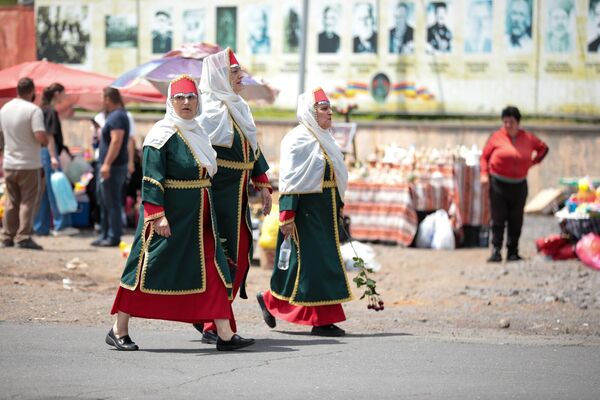 Праздничные мероприятия по случаю Дня Первой республики в Апаране (28 мая 2025). Апаран Праздничные мероприятия по случаю Дня Первой республики в Апаране (28 мая 2025). Апаран - Sputnik Армения