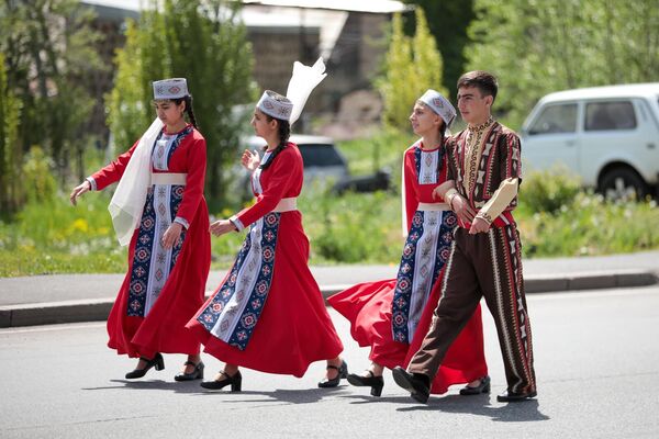 Տոնական միջոցառումներ Ապարանում Տոնական միջոցառումներ Ապարանում - Sputnik Արմենիա