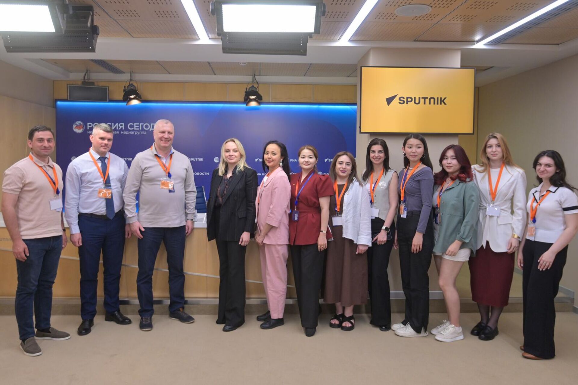 Очередной модуль проекта SputnikPro на Зубовском с участием 12 журналистов Очередной модуль проекта SputnikPro на Зубовском с участием 12 журналистов - Sputnik Армения, 1920, 30.05.2025