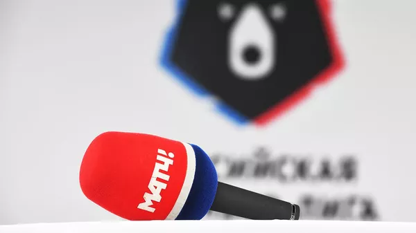 Микрофон с логотипом телеканала Матч - Sputnik Армения