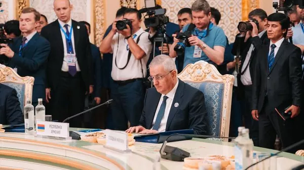 Вице-премьер Мгер Григорян принял участие в заседании Совета глав правительств стран СНГ (5 июня 2025). Душанбе - Sputnik Армения