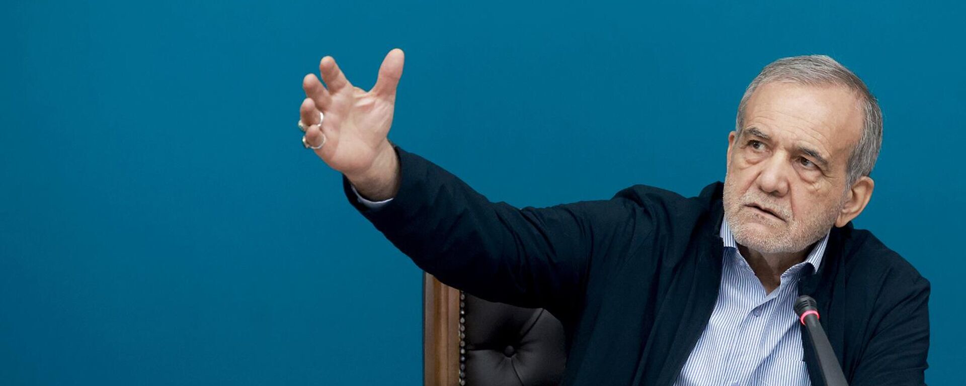 Президент Ирана Масуд Пезешкиан на встрече с членами фракции по охране окружающей среды (9 июня 2025). Тегеран - Sputnik Армения, 1920, 13.06.2025