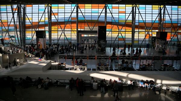 Зал вылета аэропорта Звартноц - Sputnik Армения