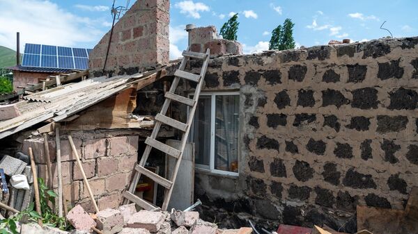 Ուժեղ քամու հետևանքներն Ապարանում Ուժեղ քամու հետևանքներն Ապարանում - Sputnik Արմենիա