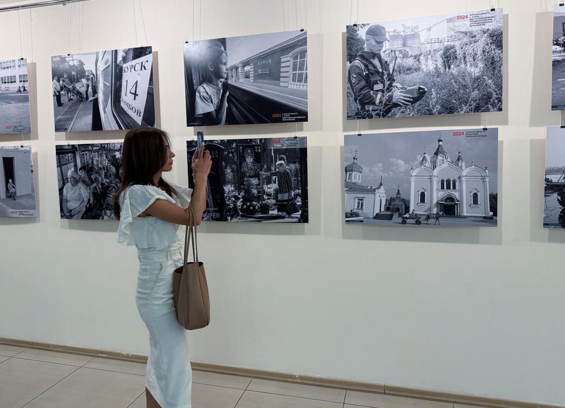Открытие выставки российского журналиста Война глазами фотоаппарата (16 июня 2025). Еревaн Открытие выставки российского журналиста Война глазами фотоаппарата (16 июня 2025). Еревaн - Sputnik Армения, 1920, 16.06.2025