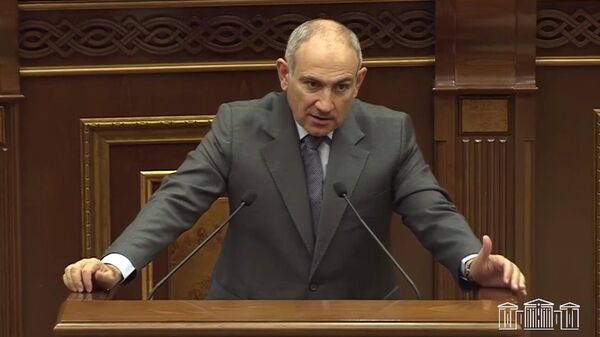 Никол Пашинян во время выступления в НС (18 июня 2025). Еревaн - Sputnik Армения