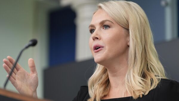 Пресс-секретарь Белого дома Каролин Левитт - Sputnik Армения