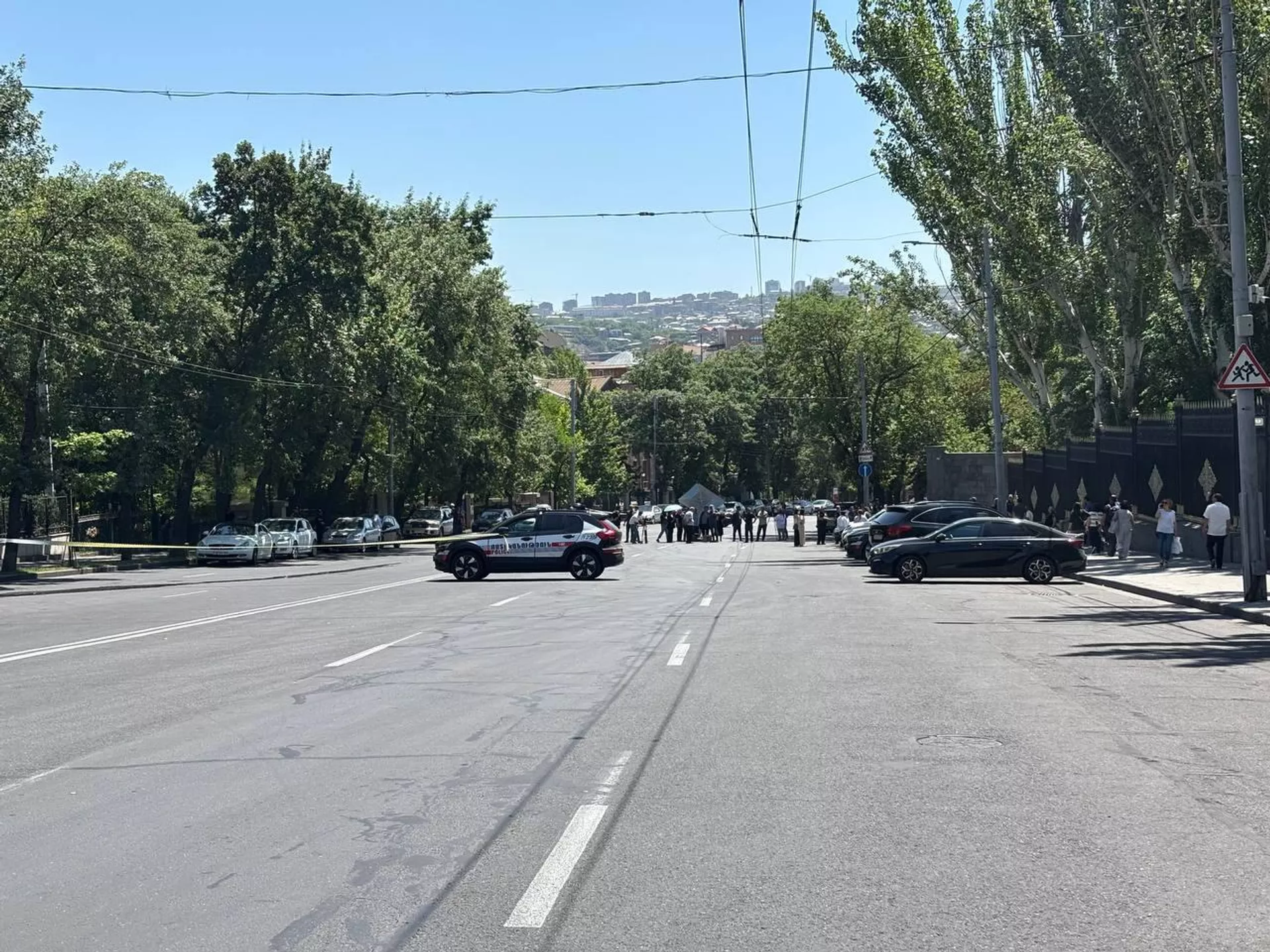 Родные пропавших без вести перекрыли проспект Баграмяна (19 июня 2025). Еревaн - Sputnik Армения, 1920, 20.06.2025