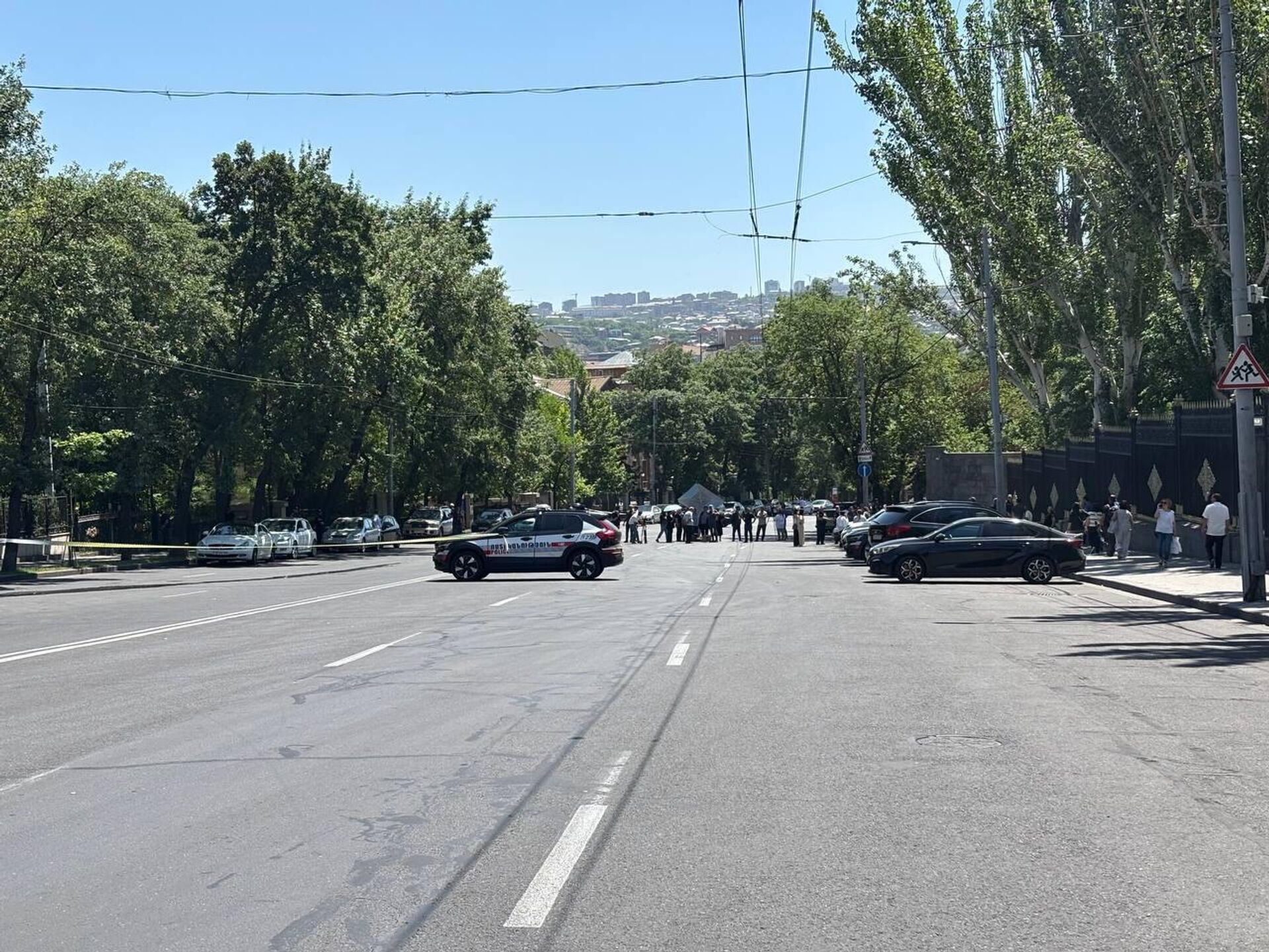 Родные пропавших без вести перекрыли проспект Баграмяна (19 июня 2025). Еревaн Родные пропавших без вести перекрыли проспект Баграмяна (19 июня 2025). Еревaн - Sputnik Армения, 1920, 20.06.2025