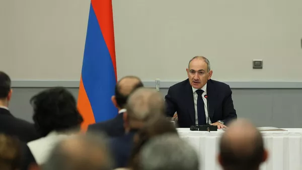 Премьер-министр Никол Пашинян встретился с представителями армянской диаспоры Стамбула (20 июня 2025). Стамбул - Sputnik Армения
