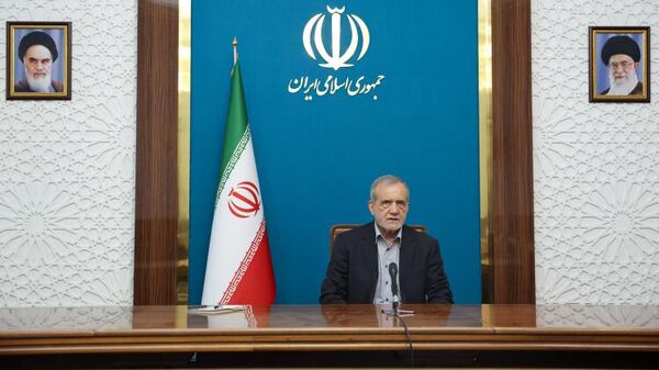 Президент Ирана Масуд Пезешкиан принимает участие в заседании Высшего Евразийского экономического совета (27 июня 2025). Тегеран - Sputnik Армения