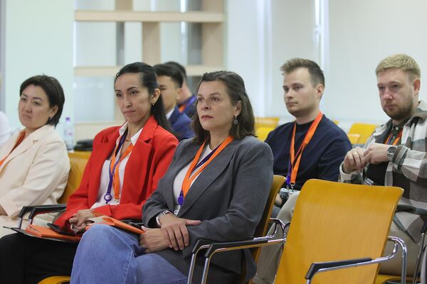 Մերձավոր արտերկրի յոթ երկրների լրագրողներ վերապատրաստվել են «Ռոսիա սեգոդնյա» միջազգային մեդիախմբի մոսկովյան գրասենյակում: - Sputnik Արմենիա
