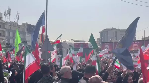 В Иране проходят похороны военачальников, ученых-ядерщиков и мирных жителей, погибших в конфликте с Израилем. - Sputnik Армения