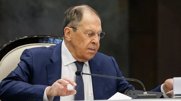 Министр иностранных дел РФ Сергей Лавров на встрече с киргизским коллегой (29 июня 2025). Бишкек - Sputnik Армения