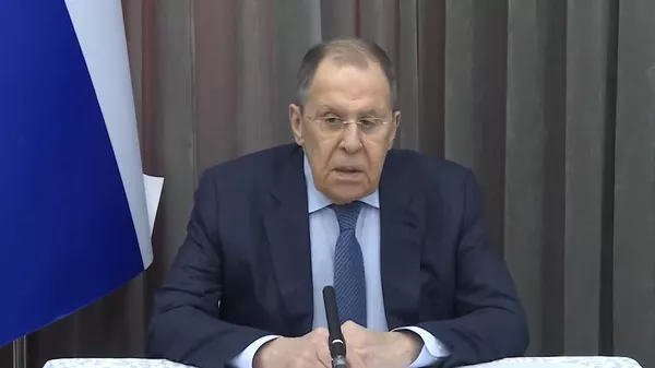 Ситуация в Армении - это внутренние дела страны, но нападки на церковь вызывают озабоченность - Лавров - Sputnik Армения