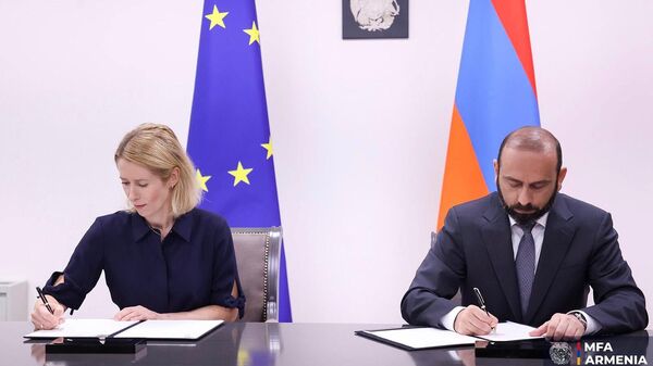 Арарат Мирзоян и Кая Каллас подписали соглашение Об определении рамок участия Республики Армения в операциях по управлению кризисами Европейского союза между РА и ЕС (30 июня 2025). Еревaн - Sputnik Армения