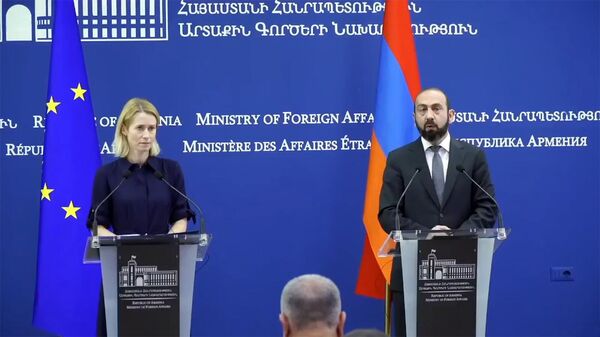 Արարատ Միրզոյանի և Կայա Կալասի ասուլիսը - Sputnik Արմենիա