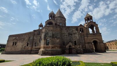 Кафедральный собор в Эчмиадзине