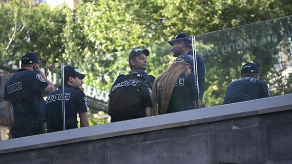 Ոստիկանները Երևանում - Sputnik Արմենիա