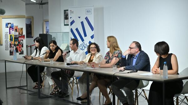 Пресс-конференция, посвященная международному сотрудничеству 22-го Ереванского международного кинофестиваля Золотой абрикос (11 июля 2025). Еревaн - Sputnik Армения