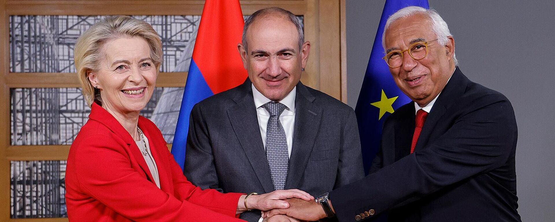 Tрехсторонняя встреча премьер-министра Армении Никола Пашиняна, председателя Европейского совета Антониу Кошты и председателя Европейской комиссии Урсулы фон дер Ляйен (14 июля 2025). Брюссель - Sputnik Армения, 1920, 14.07.2025