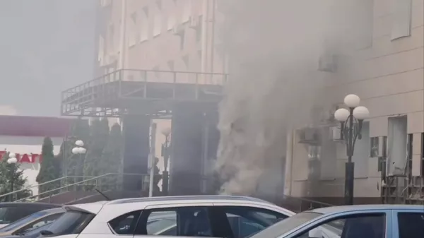 Беспилотники ВСУ дважды атаковали здание Октябрьского районного суда в Белгороде  - Sputnik Армения
