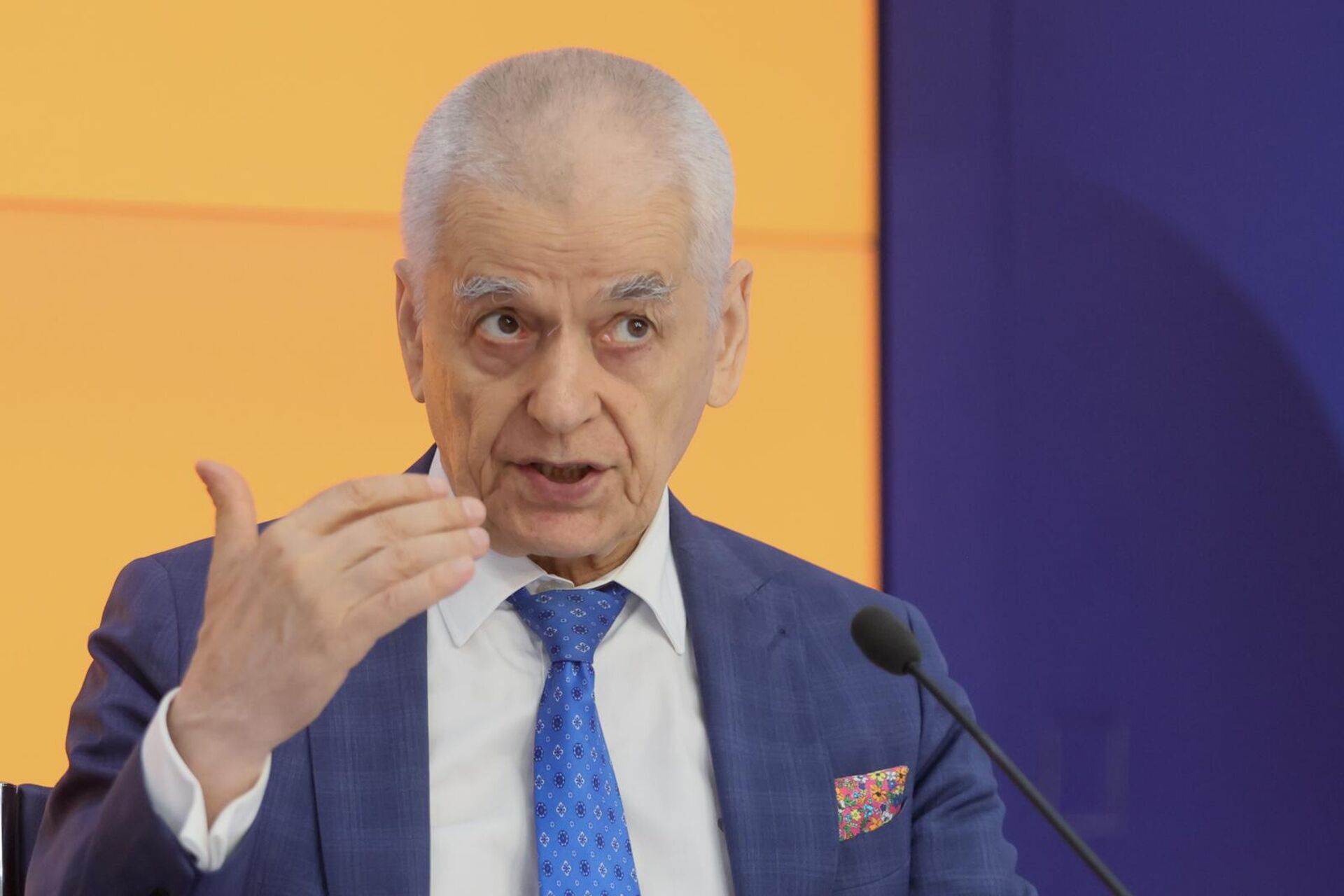 Академик РАН, заместитель президента Российской академии образования Геннадий Онищенко во время видеомоста Москва — Минск — Астана — Бишкек — Ереван на тему: Биобезопасность стран ЕАЭС (16 июля 2025). Москва Академик РАН, заместитель президента Российской академии образования Геннадий Онищенко во время видеомоста Москва — Минск — Астана — Бишкек — Ереван на тему: Биобезопасность стран ЕАЭС (16 июля 2025). Москва - Sputnik Армения, 1920, 16.07.2025