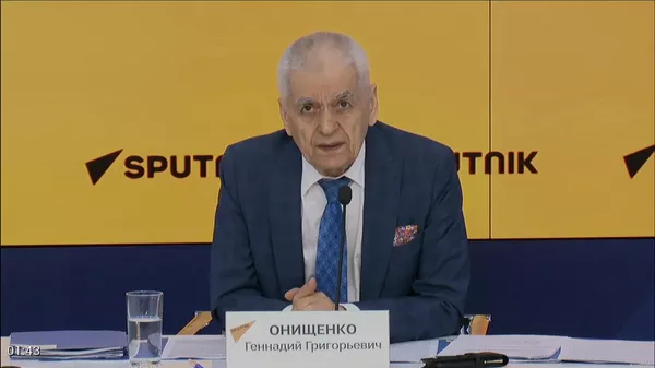 В Армении никто не заикнется о переходе на обязательное медицинское страхование до парламентских выборов 2026 года - Геннадий Онищенко - Sputnik Армения