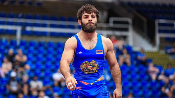 Борец Вазген Теванян на Турнире имени Поляка Имре и Варги Яноша (17 июля 2025). Будапешт - Sputnik Армения