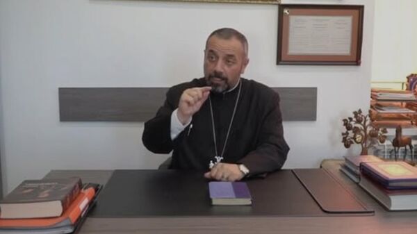 Սեբեոս քահանա Ղալաչյանը հաստատում է, որ օրերս մերժել է Նիժնի Նովգորոդի եկեղեցում մկրտել հայ ընտանիքի զավակին` ՔՊ-ական պատգամավոր Նարեկ Գրիգորյանի քավորությամբ
 - Sputnik Արմենիա