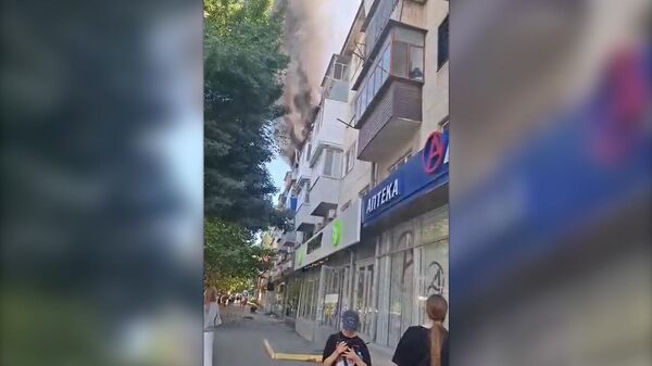 Նովոռոսիյսկում բազմահարկ շենք է այրվում - Sputnik Արմենիա