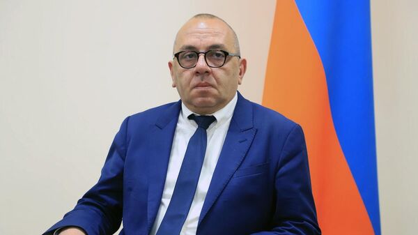 Начальник управления по цифровизации министерства высокотехнологичной промышленности Армении Аршак Керобян - Sputnik Армения