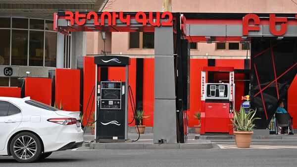Цена на сжиженный газ на автозаправках Еревана - Sputnik Армения