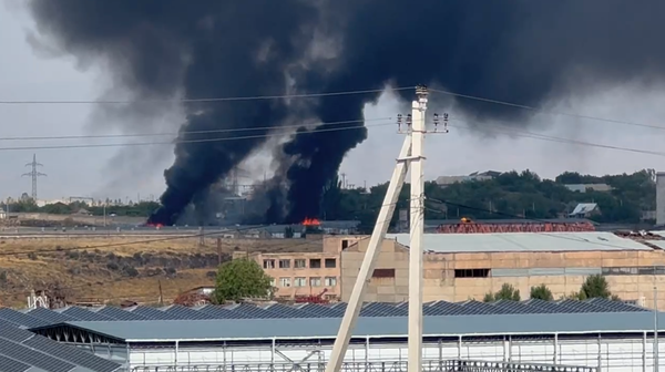 Пожар на птицефабрике в Котайке - Sputnik Армения