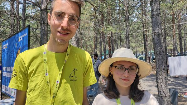 Ալի Ռամեզանին ու Աննա Պողոսյանը - Sputnik Արմենիա