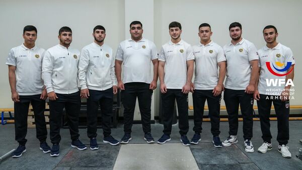 Юношеская сборная Армении по тяжелой атлетике - Sputnik Армения