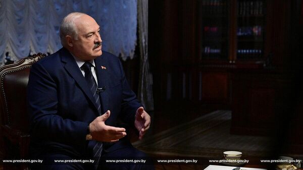 Президентом Беларуси Александр Лукашенко во время интервью журналу Time - Sputnik Արմենիա