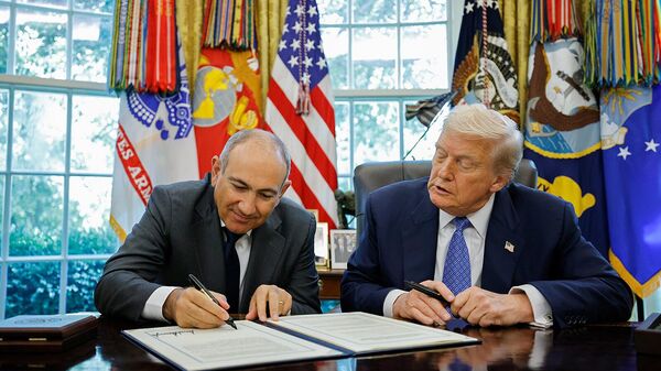 Նիկոլ Փաշինյանն ու Դոնալդ Թրամփը - Sputnik Արմենիա