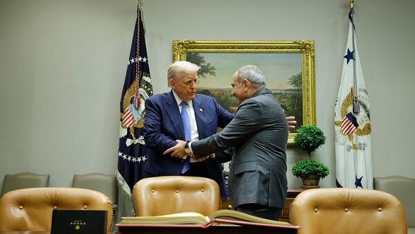 Встреча премьер-министра Никола Пашиняна с президентом США Дональдом Трампом (9 августа 2025). Вашингтон Встреча премьер-министра Никола Пашиняна с президентом США Дональдом Трампом (9 августа 2025). Вашингтон - Sputnik Армения