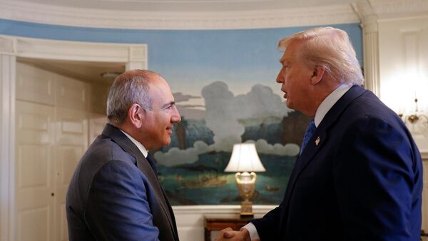 Նիկոլ Փաշինյանն ու Դոնալդ Թրամփը - Sputnik Արմենիա