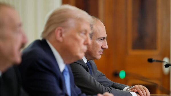 Церемония трехстороннего подписания лидеров Армении, Азербайджана и США Никола Пашиняна, Ильхама Алиева и Дональда Трампа в Белом доме (8 августа 2025). Вашингтон - Sputnik Армения