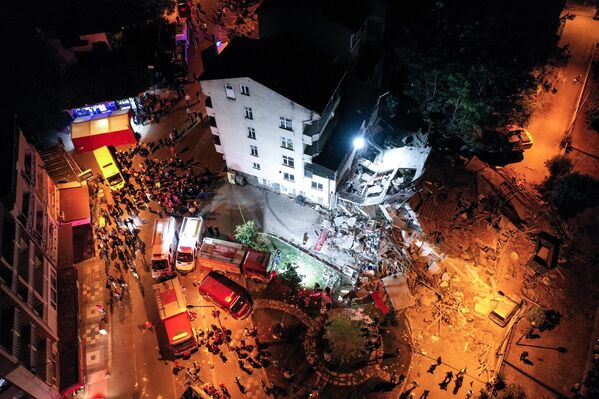 Эпицентр располагался в почти 400 километрах от Стамбула. - Sputnik Армения