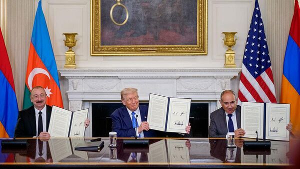 Փաշինյանը, Թրամփն ու Ալիևը Վաշինգտոնում - Sputnik Արմենիա