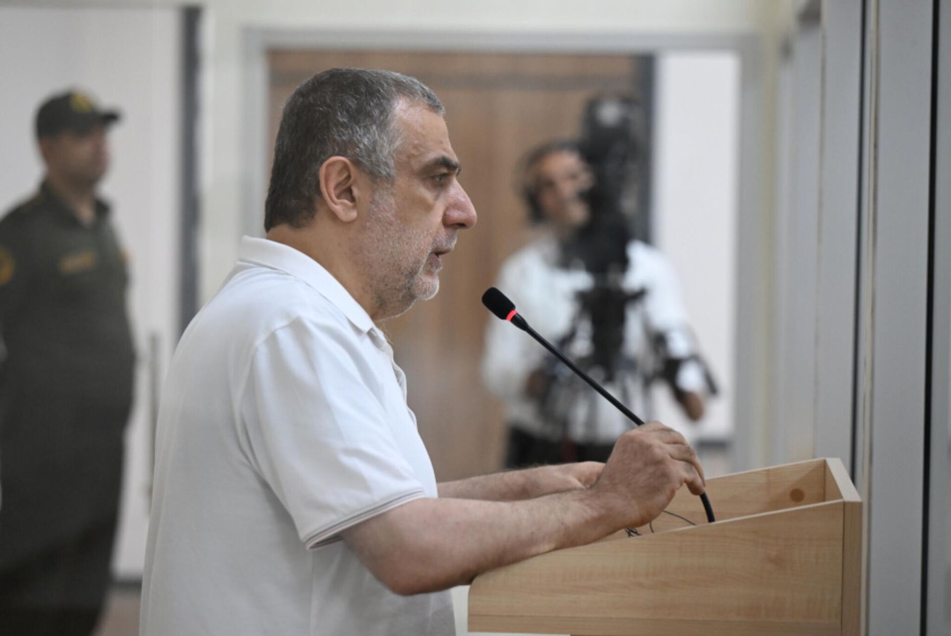 Рубен Варданян во время суда (12 августа 2025). Баку - Sputnik Армения, 1920, 12.08.2025