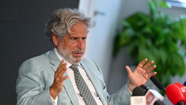 Ռոբերտ Ամստերդամ - Sputnik Արմենիա