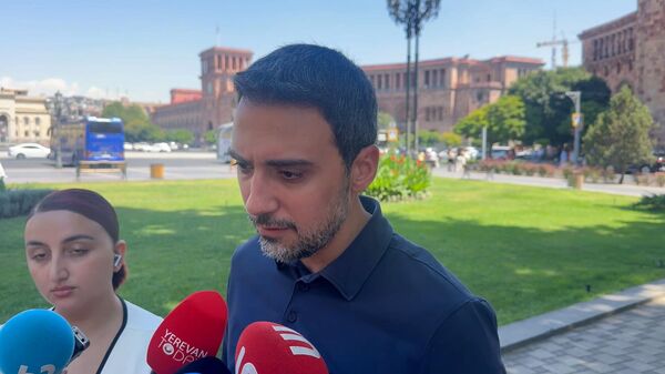 Адвокат Самвела Карапетяна  оценил продление ереванским судом ареста главе ГК Ташир - Sputnik Армения