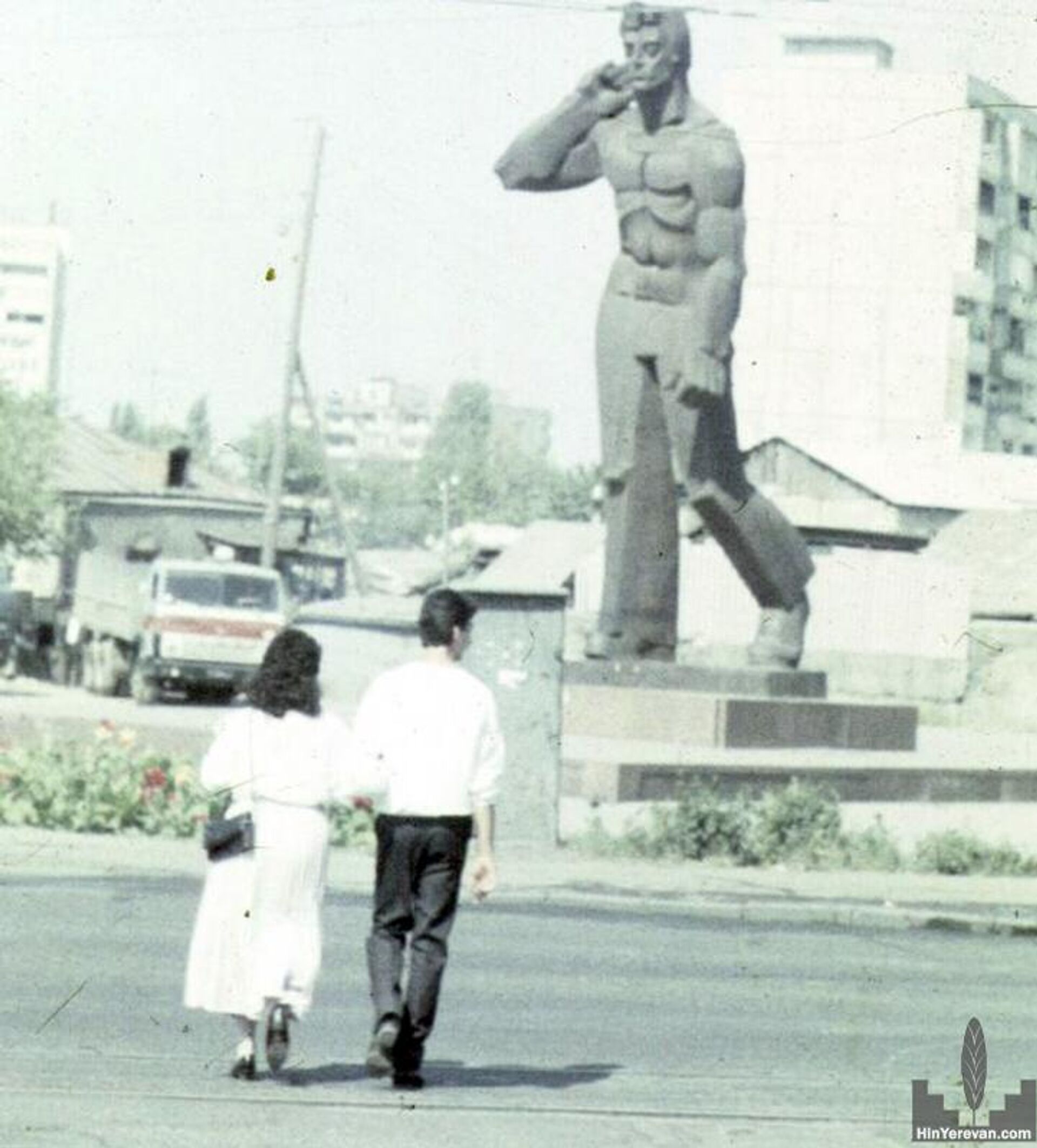 Памятник рабочему, Ереван - Sputnik Армения, 1920, 15.08.2025