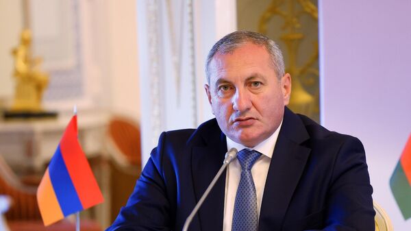 Начальник полиции МВД, замминистра внутренних дел Арам Казарян на очередном заседании Совета министров внутренних дел государств – участников СНГ (12 августа 2025). Санкт-Петербург - Sputnik Армения